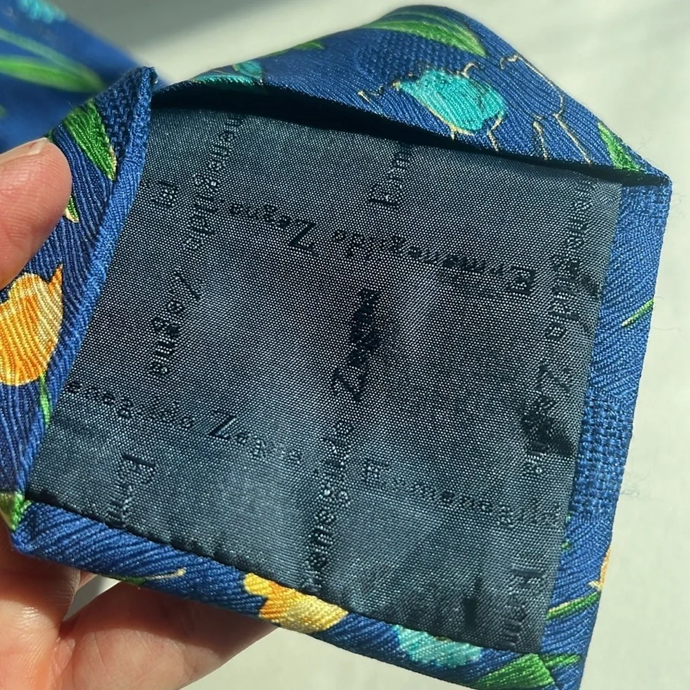 Ermenegildo Zegna 100% Silk Royal Blue Tie with Tulip Floral Novelty Print